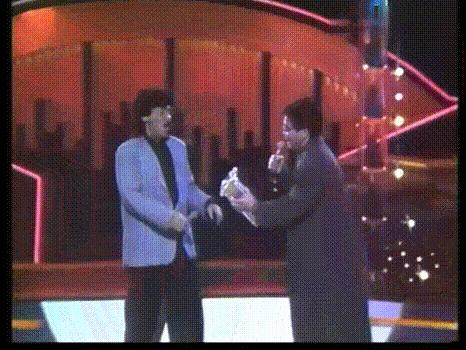 1994红磡摇滚之夜曲目,香港乐坛哪一首歌轰动歌坛