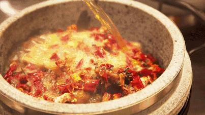 江西吃辣挑战最强之人,江西老表吃辣能排第几