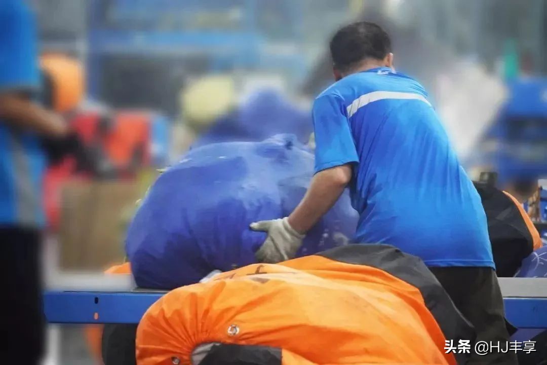 快递承包区域承包一件多少钱,快递包仓费用怎么算