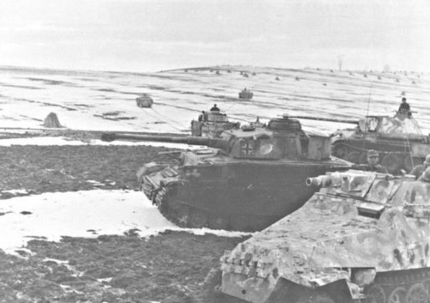 二战怎么操纵坦克,坦克的操纵方法