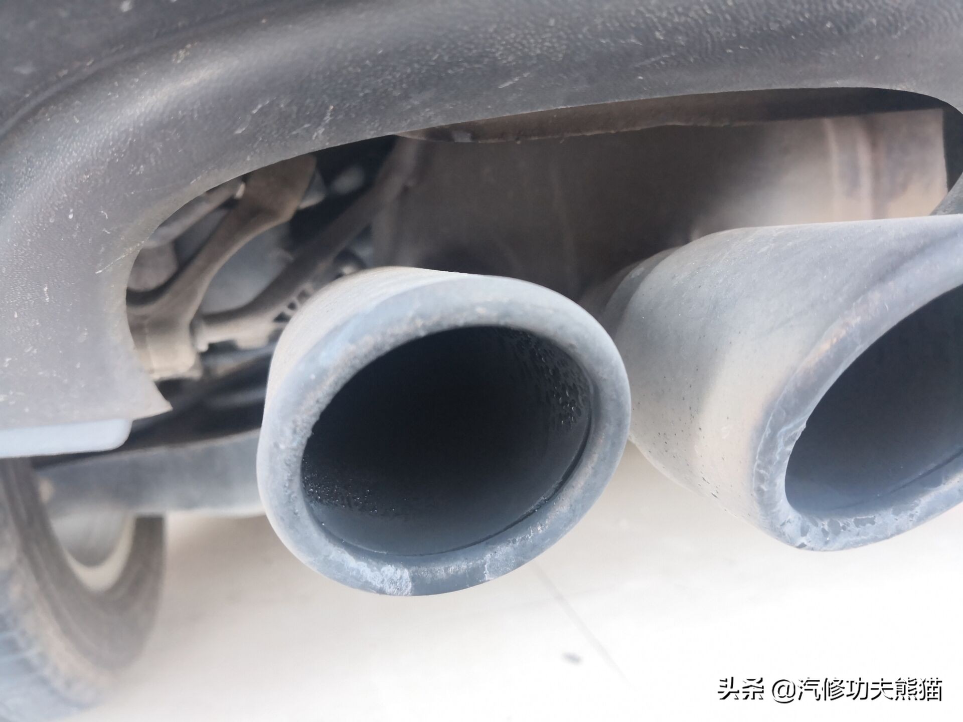 2017款途观丝绸之路1.8t烧机油吗,途观2015款1.8t四驱豪华版烧机油