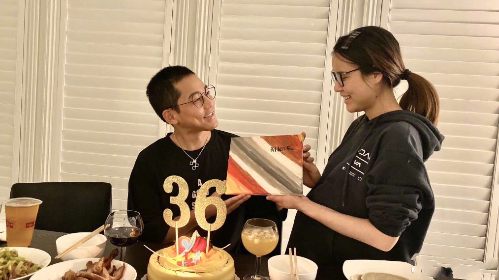 苏醒是摇滚歌手吗,苏醒早期唱歌