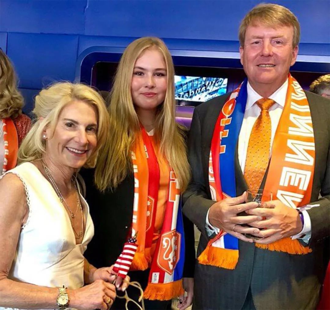 荷兰王后和女儿,荷兰王后女儿