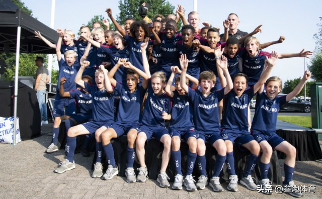 闃胯淳鍏嬫柉u12棰犵悆,瓒崇悆闈掕涔嬮樋璐惧厠鏂痷13