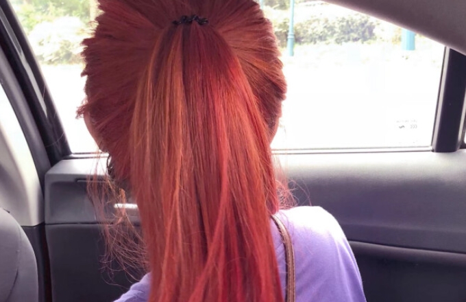 头发“吹干”和“自然干”哪个好？我们一直搞错了，难怪头油脱发