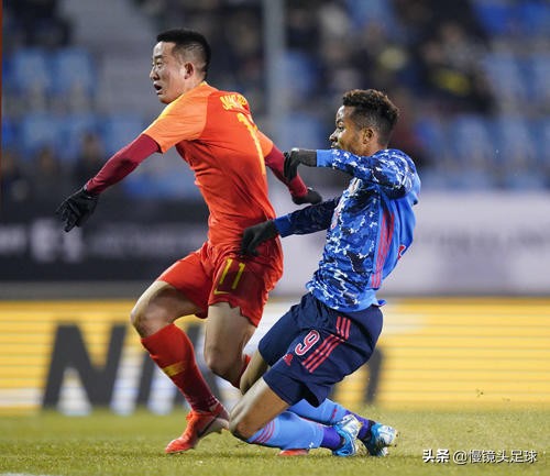 国足飞踹日本球员完整视频,国足飞踹日本球员原视频