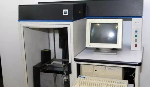 打印机是如何工作的?你知道它是如何把字印到纸上的吗?