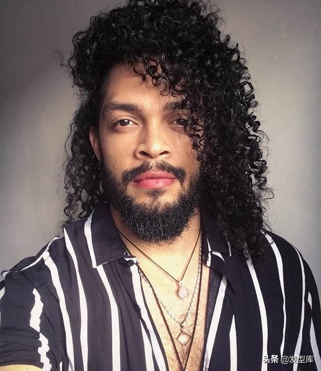 适合又大又圆脸型的发型男士,椭圆脸型男士的16种理想发型