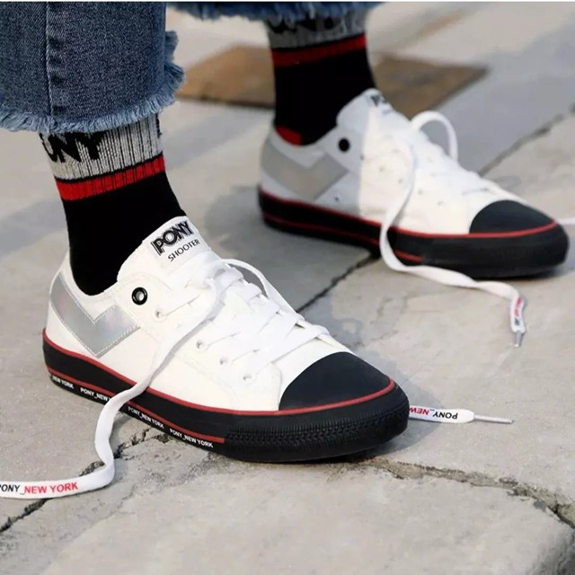 帆布鞋百搭是哪种颜色,帆布鞋经典百搭款