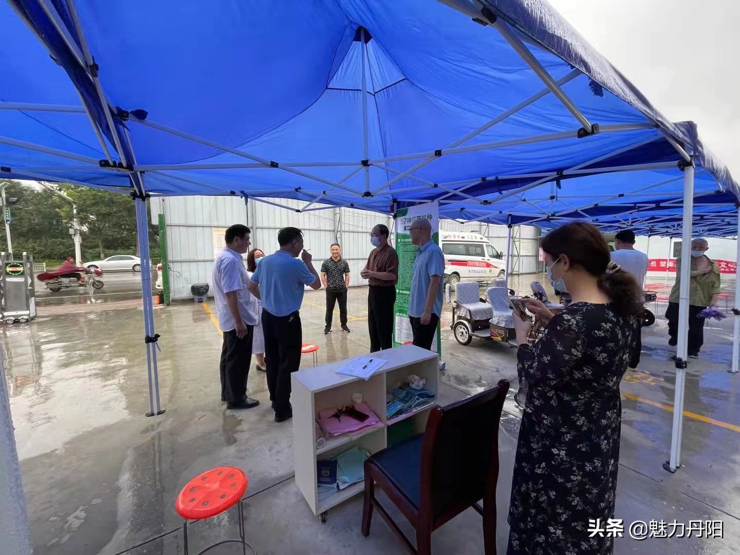 我为群众办实事送温暖进社区活动,我为群众办实事送医下乡