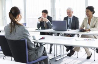 接到电话约面试,接到面试邀请等几天去合适