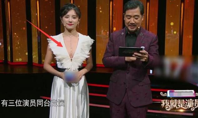 让我们回顾一下朱丹口误经典回顾,朱丹最近几次口误事件