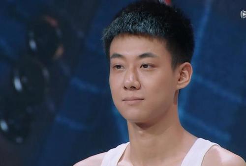 57岁零基础学习绘画,70岁学画画90岁办画展