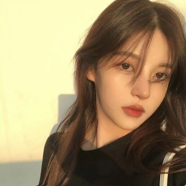 头发干枯毛躁受损严重用什么护发,改善头发干枯毛躁的护发步骤