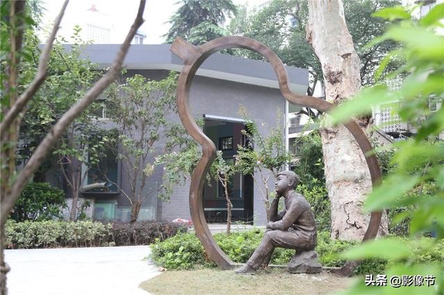 《宝葫芦的秘密》为什么从上海跑去南京拍？