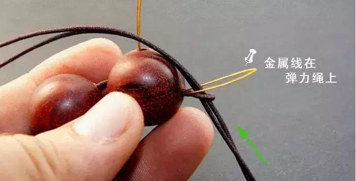 手串穿珠子打结教程慢动作简单,单绳穿珠子打结方法图解