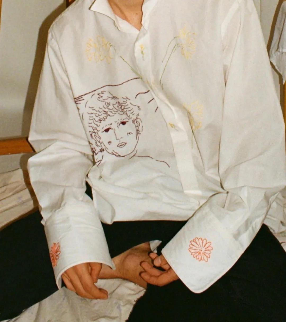 要什么漫画腿，明星们人手一件的漫画衣你怎么还没有？