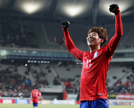 亚洲之光孙兴慜实况足球,孙兴慜亚洲之光在热刺