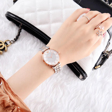 阿玛尼满天星手表送女生,阿玛尼满天星手表买回来不用调吗