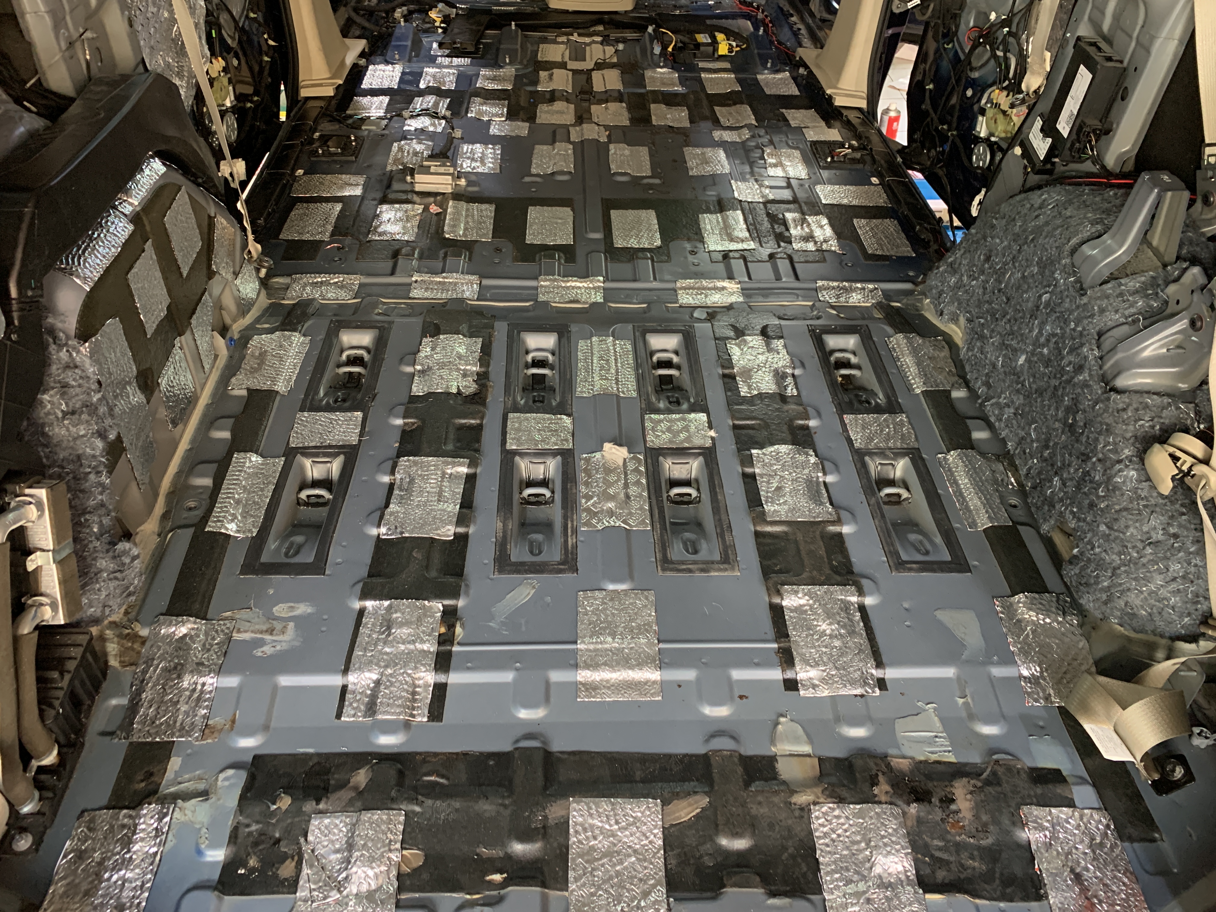 北京别克gl8隔音改装,上海别克gl8隔音