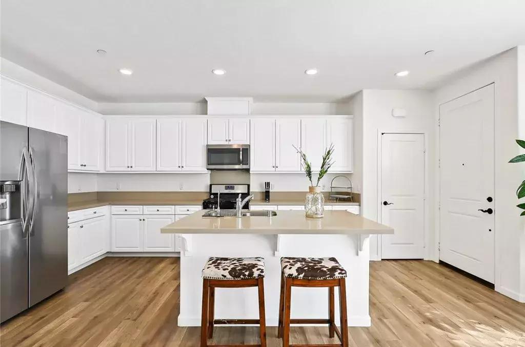 这地方三个月涨了4.1%！安大略高潜力值美房教你坐着赚钱！