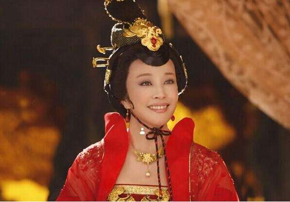 63岁刘晓庆再晒美照,67岁刘晓庆素颜曝光