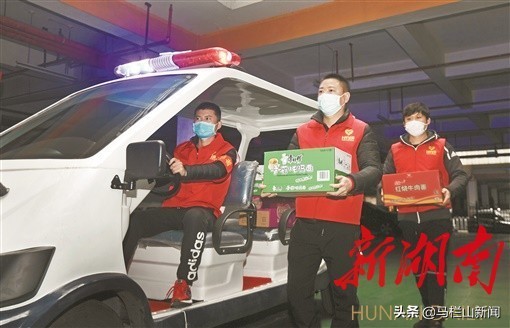 关键时刻奋勇冲上去,关键时刻冲上去危难关头豁出来