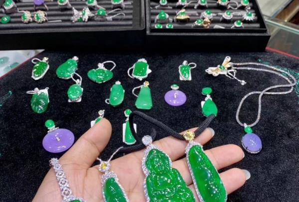 珠宝直播每场卖几千万是真的吗,隐秘而暴利的珠宝直播