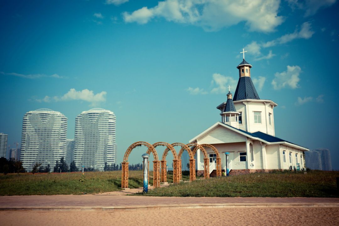 漫游世界后，80后辣妈在海边打造梦幻乌托邦，妆点绚烂人生