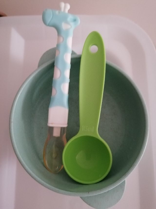 宝宝添加辅食日记一：选错米粉，第27天才添加上辅食，愿你们避坑