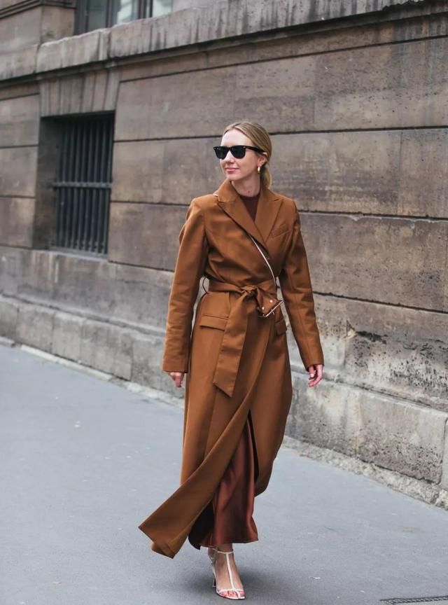 驼色大衣配色法则教你穿出高级感,暖驼色搭驼色大衣好看吗
