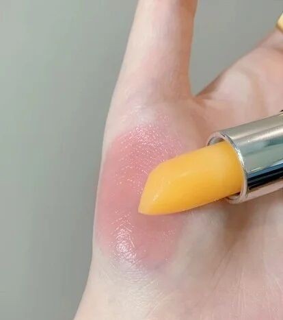 唇部护理教程精致,今天教你如何正确保养唇部