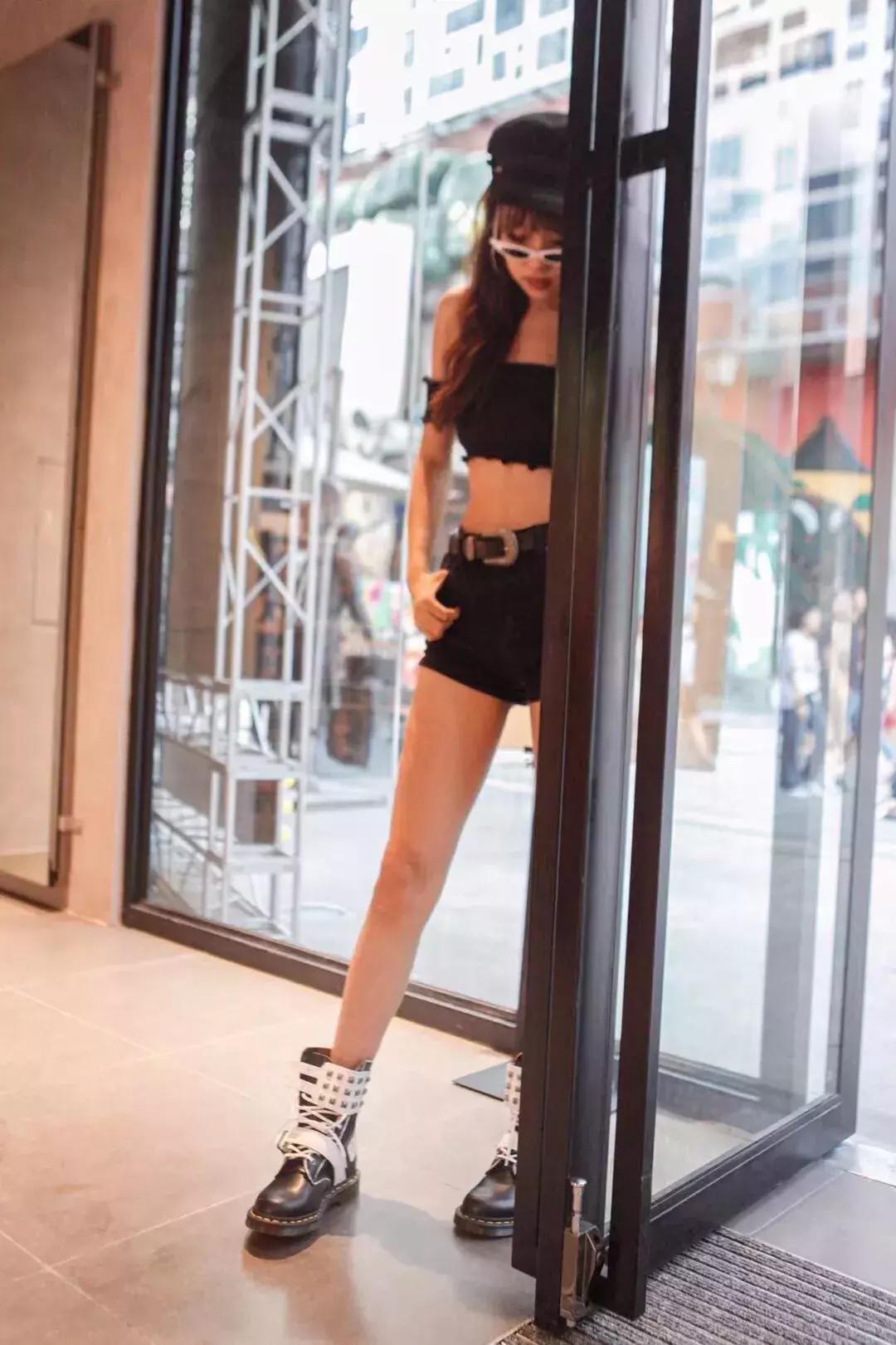 国内最大的drmartens店,dr.martens汉街