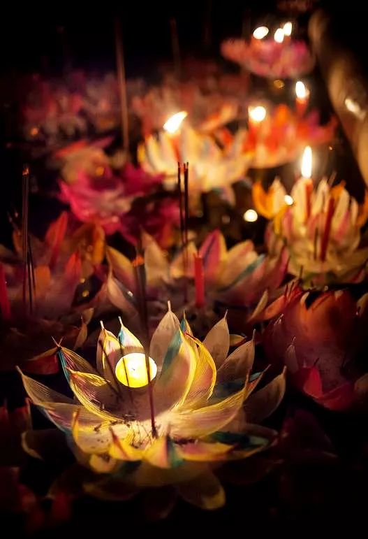 七月半中元节又有盂兰盆节,盂兰盆节民间俗称中元节