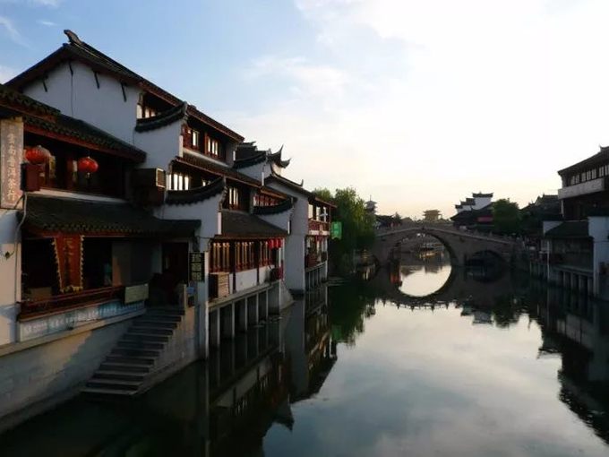 这一份公交交通指南，带你玩转上海各大景点