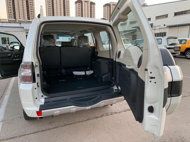 三菱帕杰罗v97二手车油耗价格,普拉多4000与帕杰罗v97油耗对比