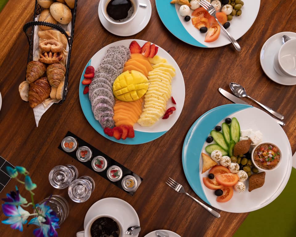 国足飞沙迦备战12强,国足集训名单沙迦