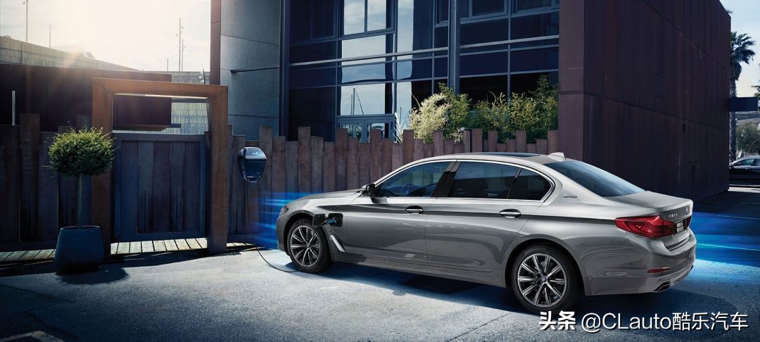 19款宝马530le参数配置和20款区别,宝马2020款530le豪华版45.1万贵吗