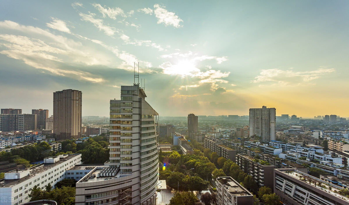 物管？车位？装修？当前成都购房的三大困惑：如何选择