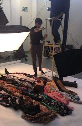 鍦ㄧ編鏈鏍″嵈涓嶅缇庢湳,浼﹁壓涓婂