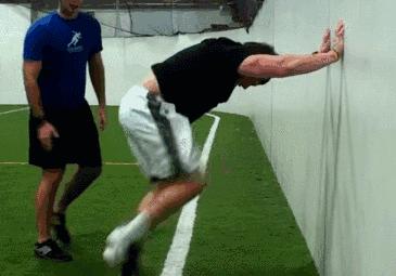 足球除了伤病还给你带来了什么,足球最不需要脚下技术的位置