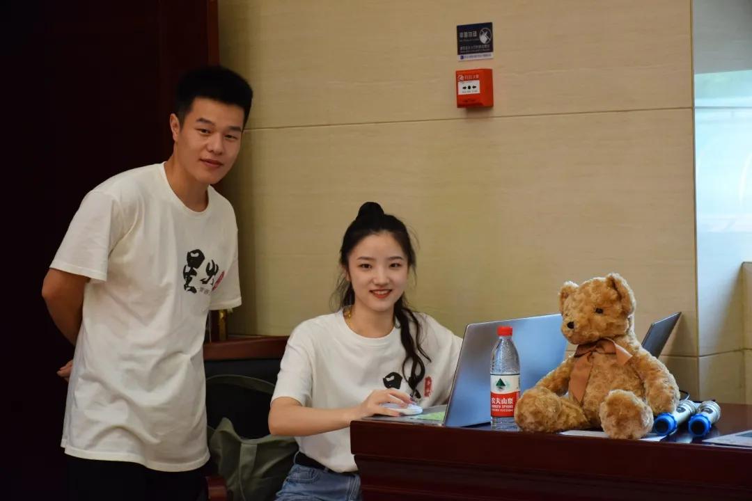 南体健美操的直播间,南体直播回放春晚