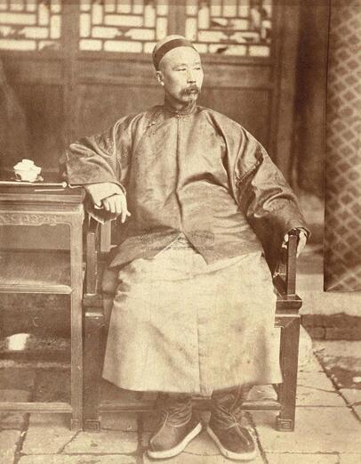 李鸿章创办天津总医院,开创军事医疗设施先河,但院小医护人员少