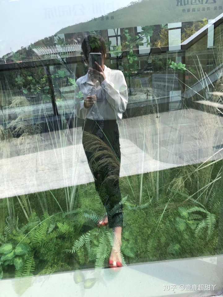 拥有一双纤细长腿,小孩拥有一双长腿