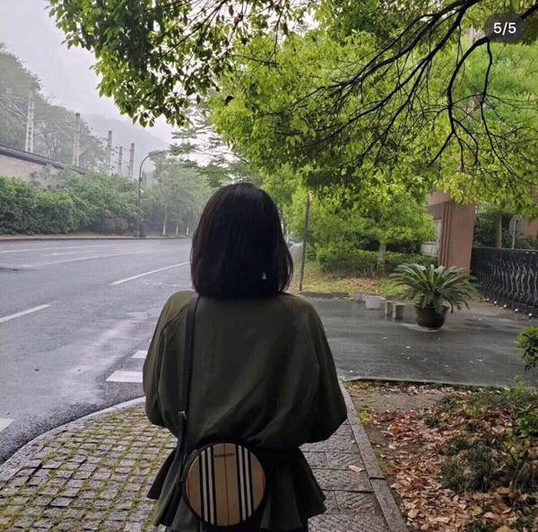 burberry复古圆饼包,用什么搭配古驰的圆饼包