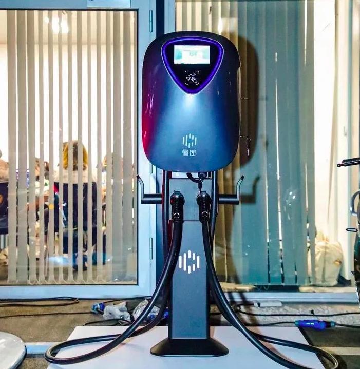 电动车爱玛与雅迪哪个续航好,爱玛雅迪台铃哪个续航真实