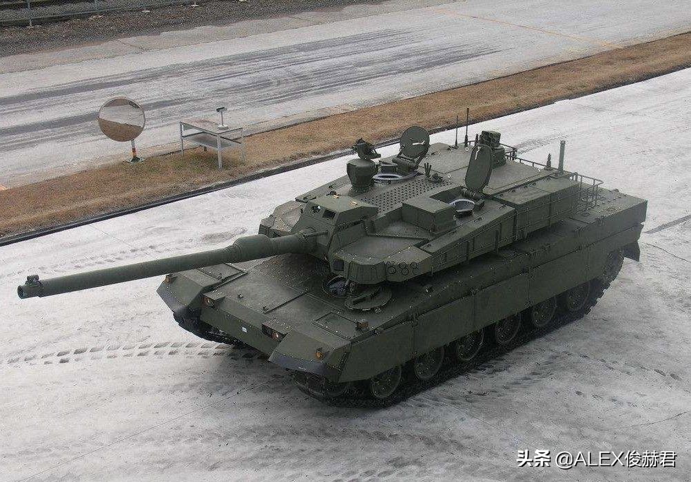 波兰向乌克兰提供首批坦克,波兰军备订单
