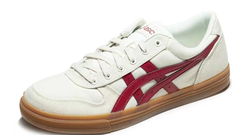 男生穿什么样鞋子好看,男生需要哪些基础款鞋子