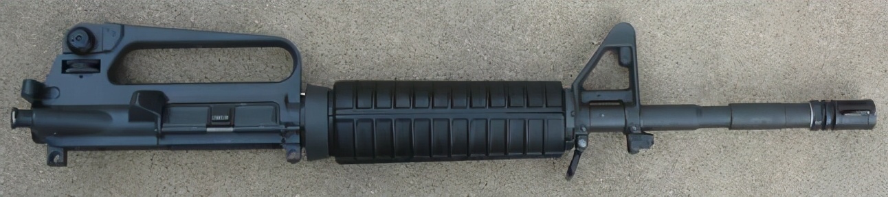 car15步枪是全自动的吗,美国产car15民用步枪