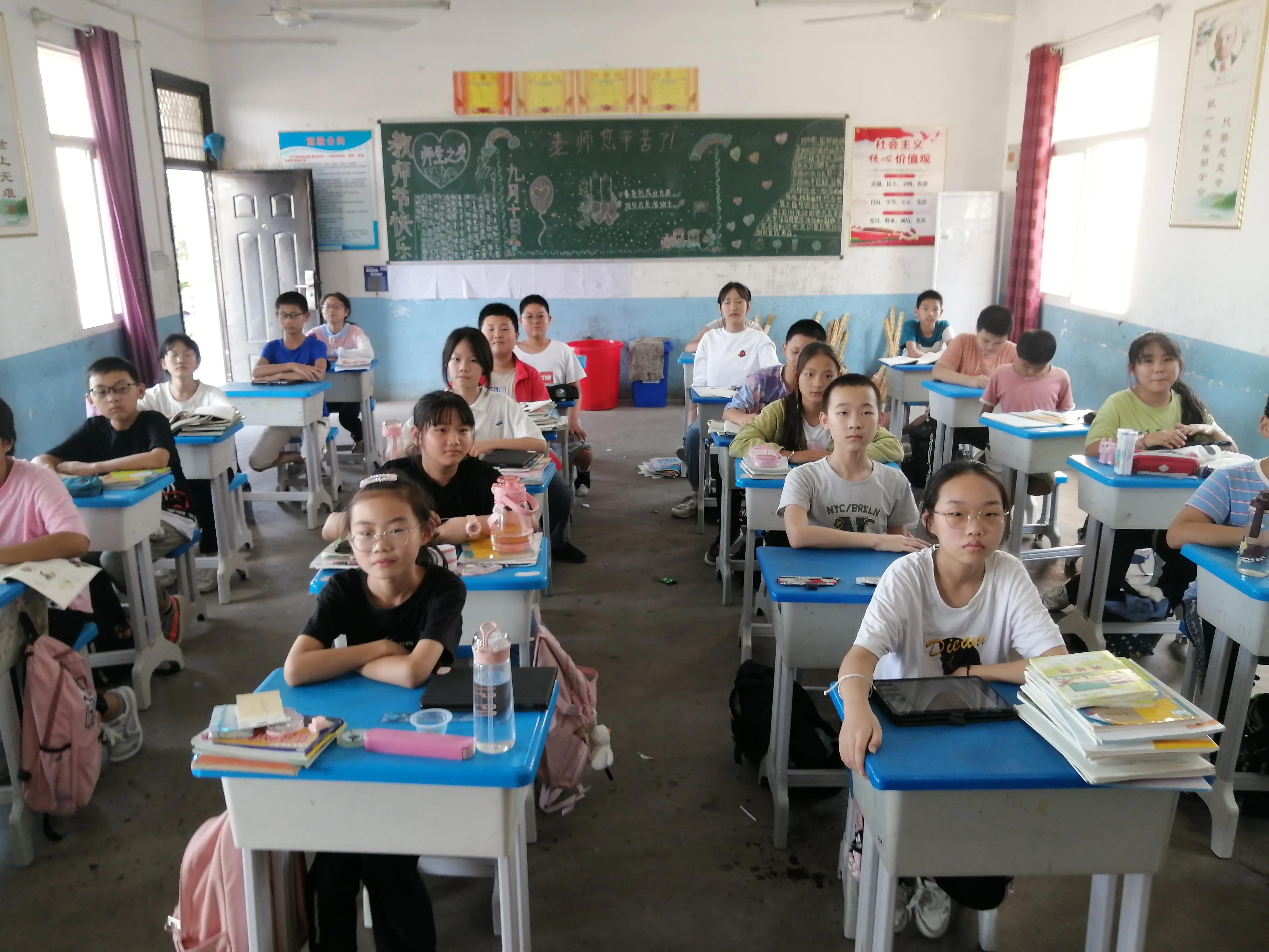 推广普通话共筑中国梦朗诵视频,推广普通话共筑中国梦绘画作品